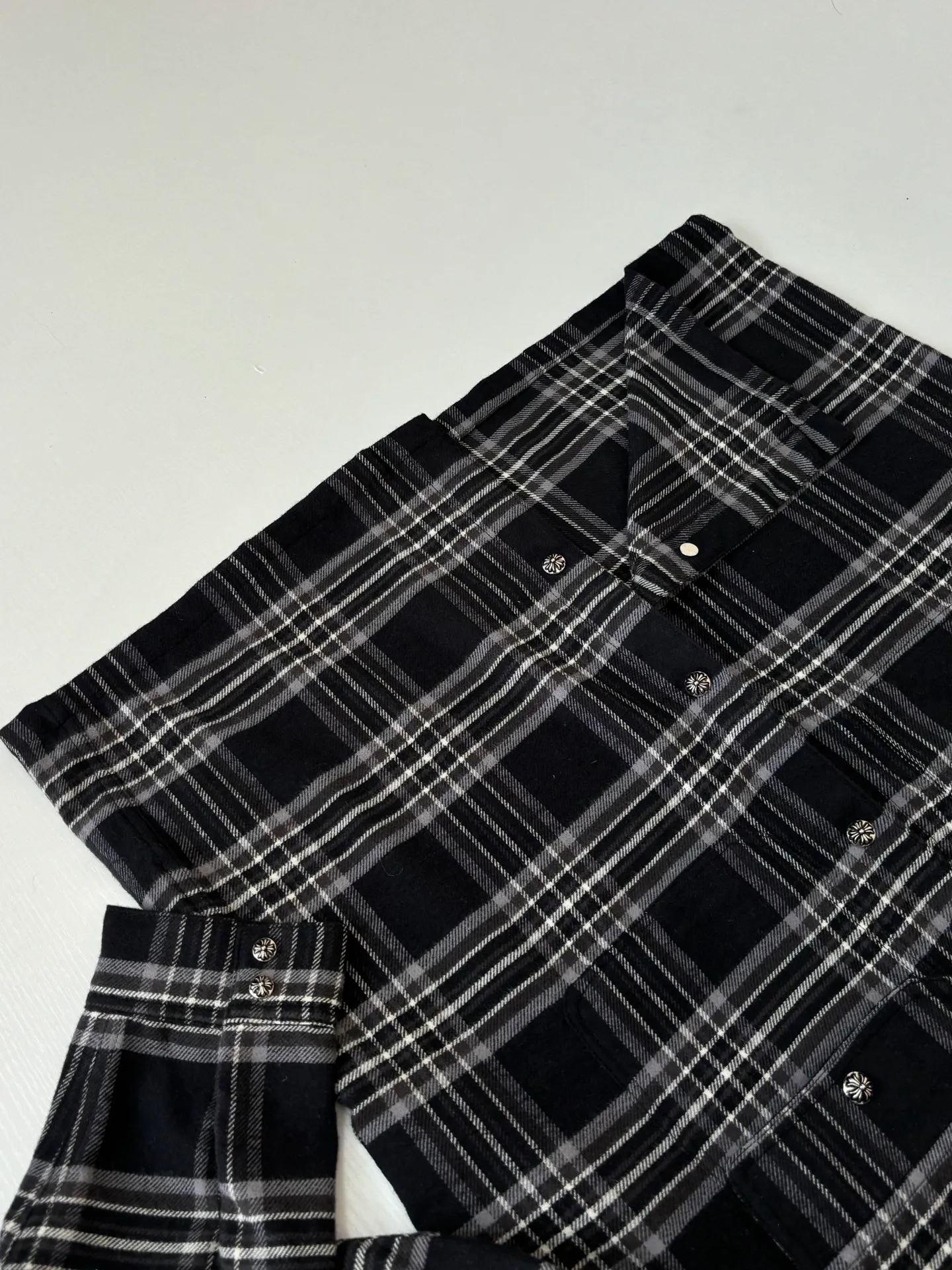 Chrome Herad Ch 100% ， ， ， 。 ， Come Hearts“ ” ， 。 Size：S/M/L/XL